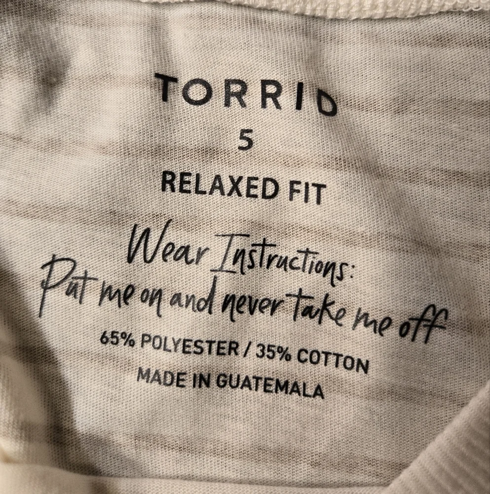 Torrid Bombshell Signature Crop Tee 5X - Picture 3 of 8